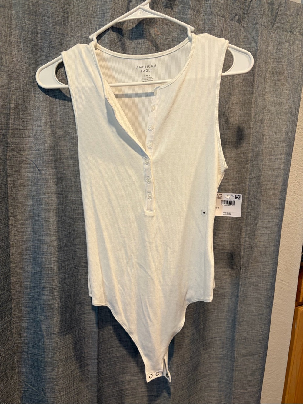 American Eagle Outfitters Ivory Sleeveless Henley Bodysuit
